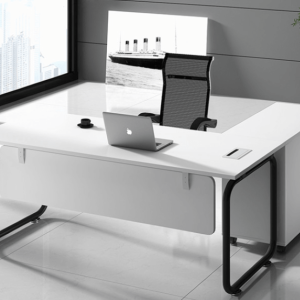 Bàn giám đốc màu trắng 1m6